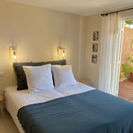 L'arbousier Couette-café Le Rayol-Canadel-sur-Mer