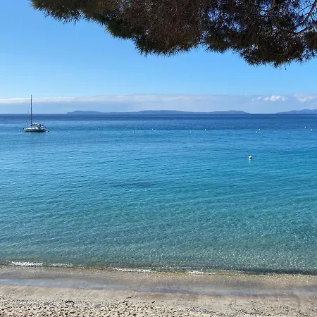 L'arbousier Couette-café 3*