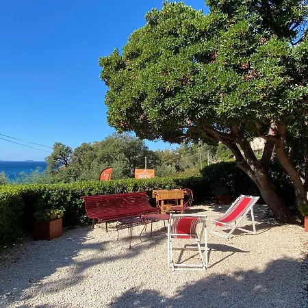 Bed & Breakfast L'arbousier 3*
